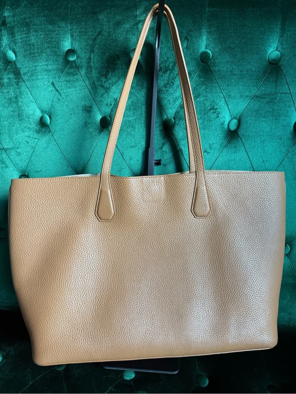 Tory Burch Perry Tote in Bark/Gold Interior Pebbled Leather EUC